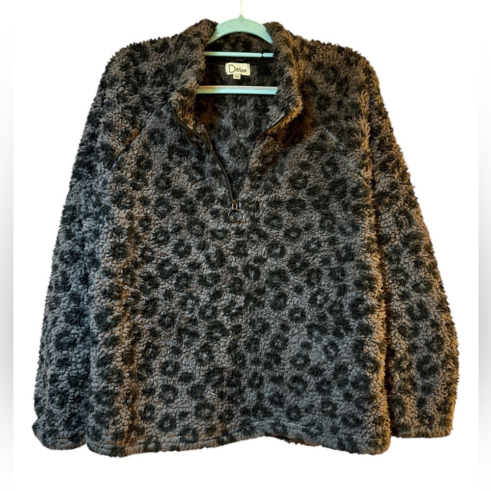 Dittos Black and Gray Fuzzy Sweater